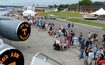 134th Air Refueling Wing hosts Smoky Mountain Airshow