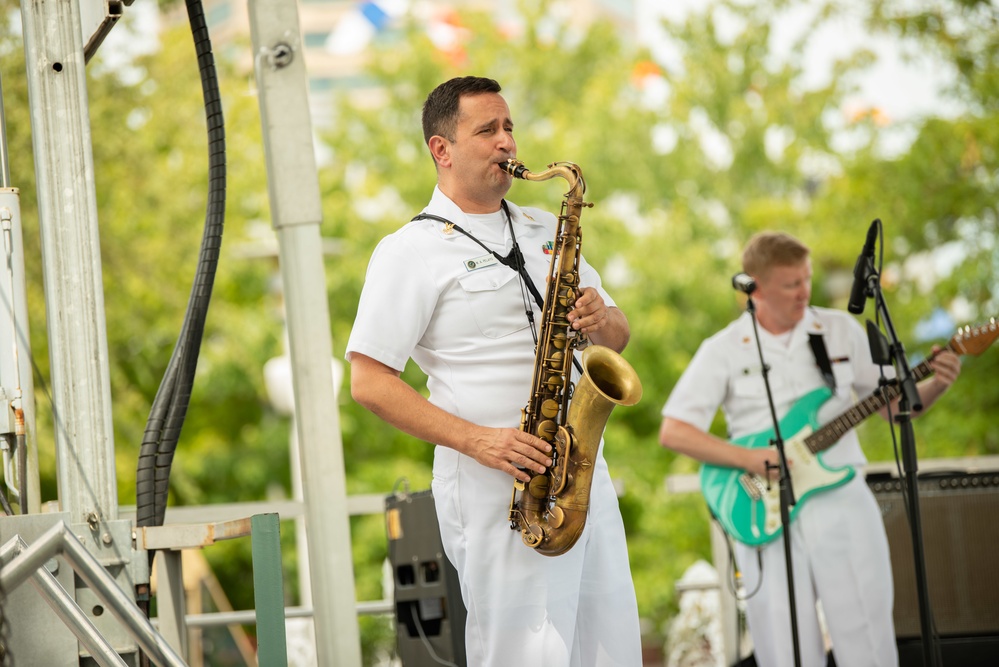 US Navy Band Cruisers perform at Baltimore Fleet Week 2022