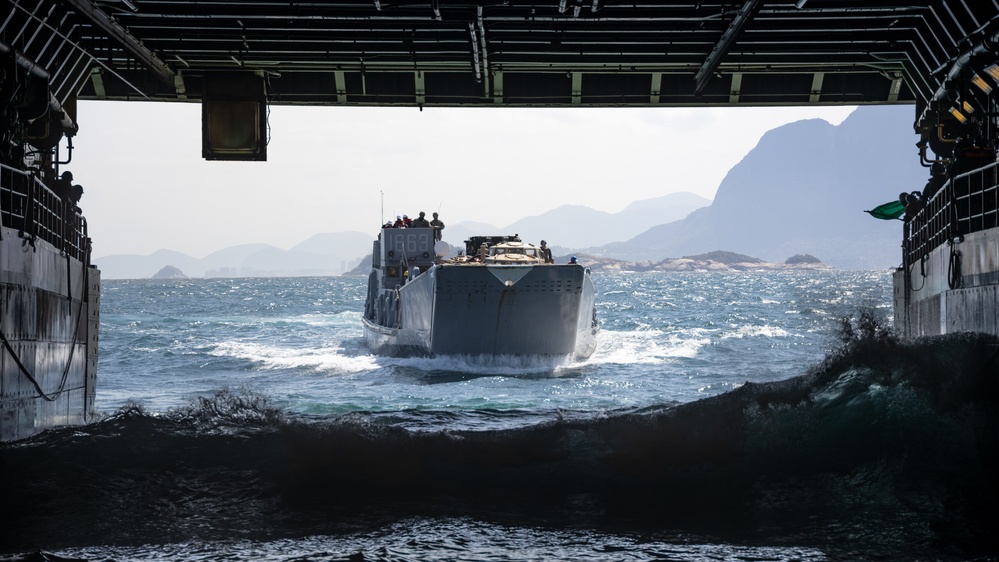 UNITAS 2022: Amphibious Operations Aboard USS Mesa Verde (LPD 19)