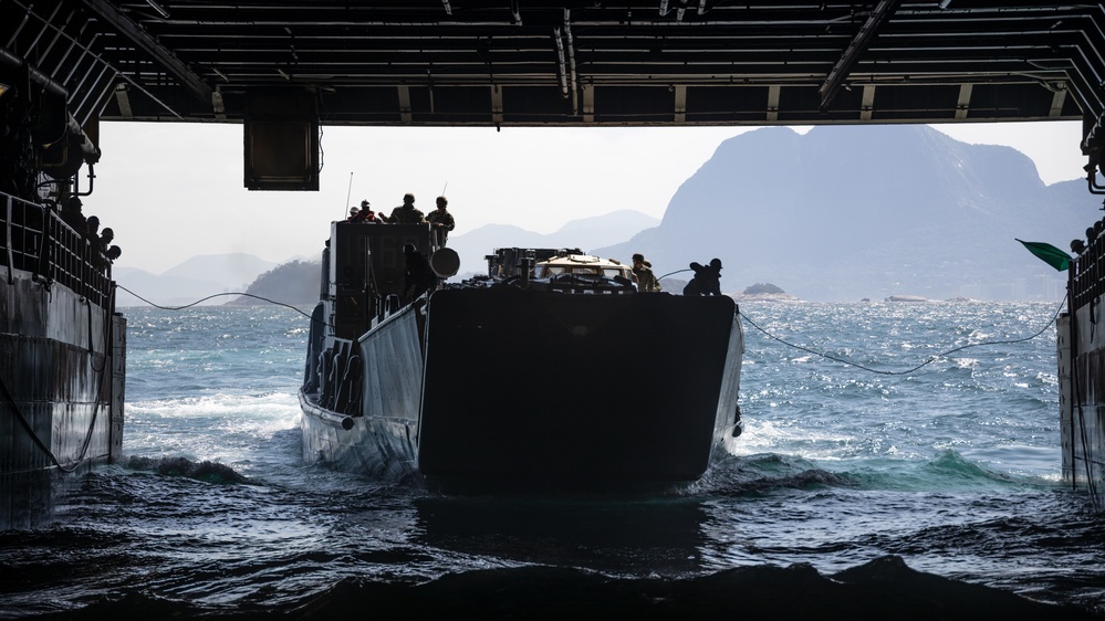 UNITAS 2022: Amphibious Operations Aboard USS Mesa Verde (LPD 19)