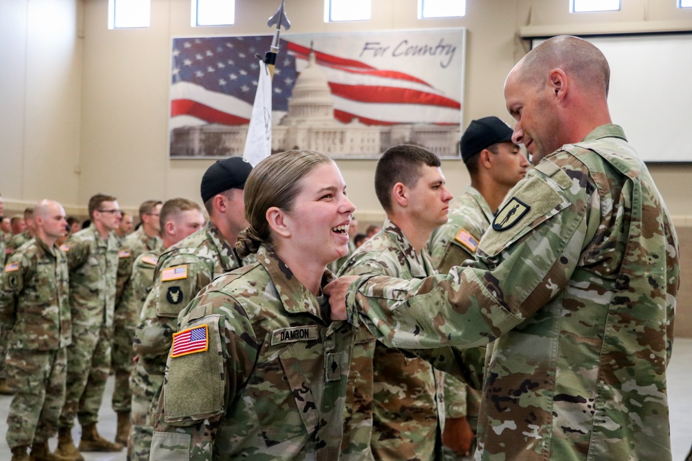 Soldiers, Airmen graduate Air Assault course at Camp Dodge