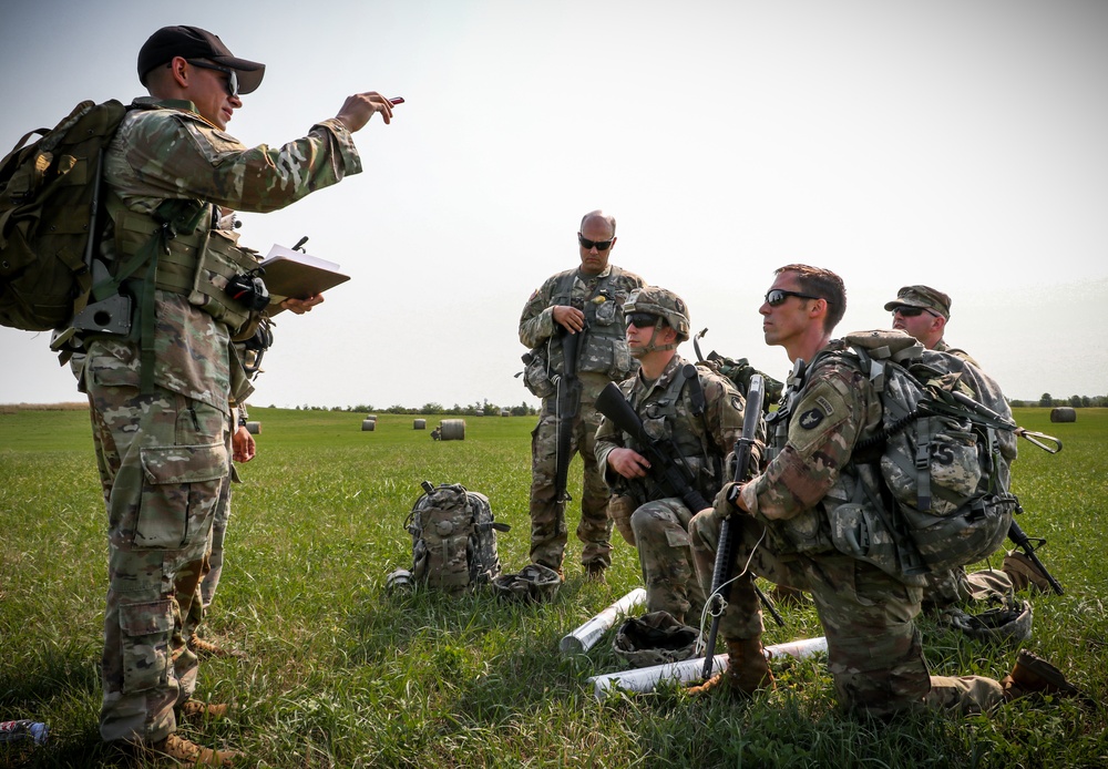 U.S. Soldiers conduct sling load field exercise during Pathfinder course at Camp Dodge