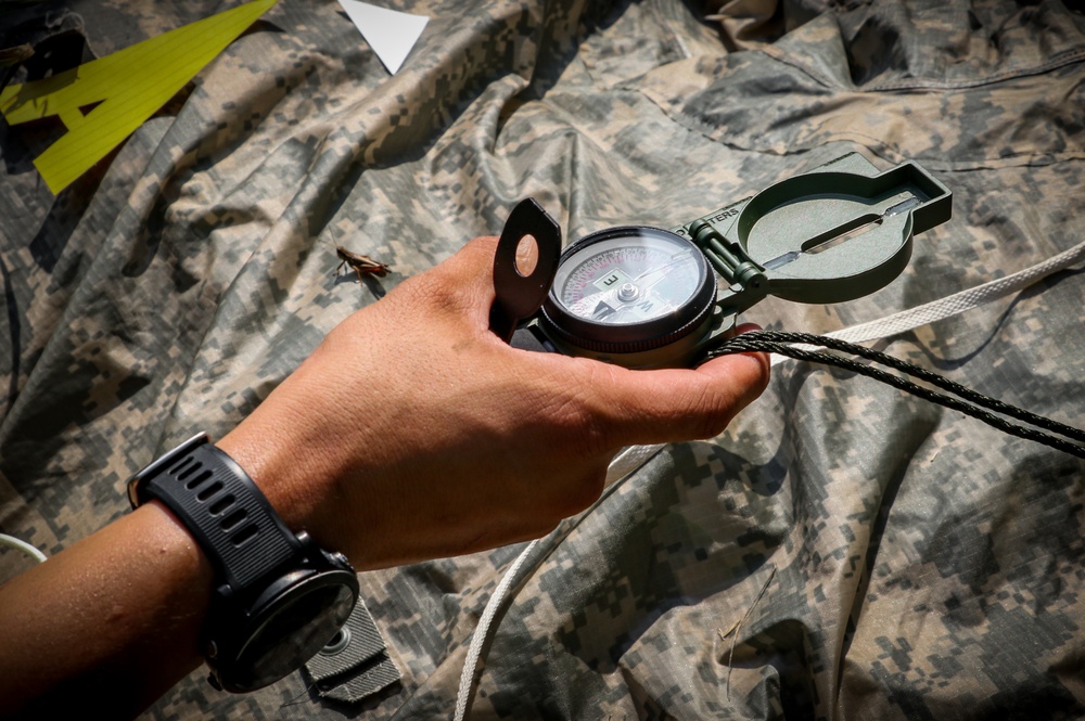 U.S. Soldiers conduct sling load field exercise during Pathfinder course at Camp Dodge