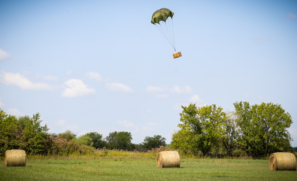 U.S. Soldiers conduct air drop, sling load operations during Pathfinder course at Camp Dodge