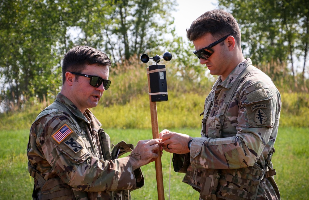 U.S. Soldiers conduct air drop, sling load operations during Pathfinder course at Camp Dodge