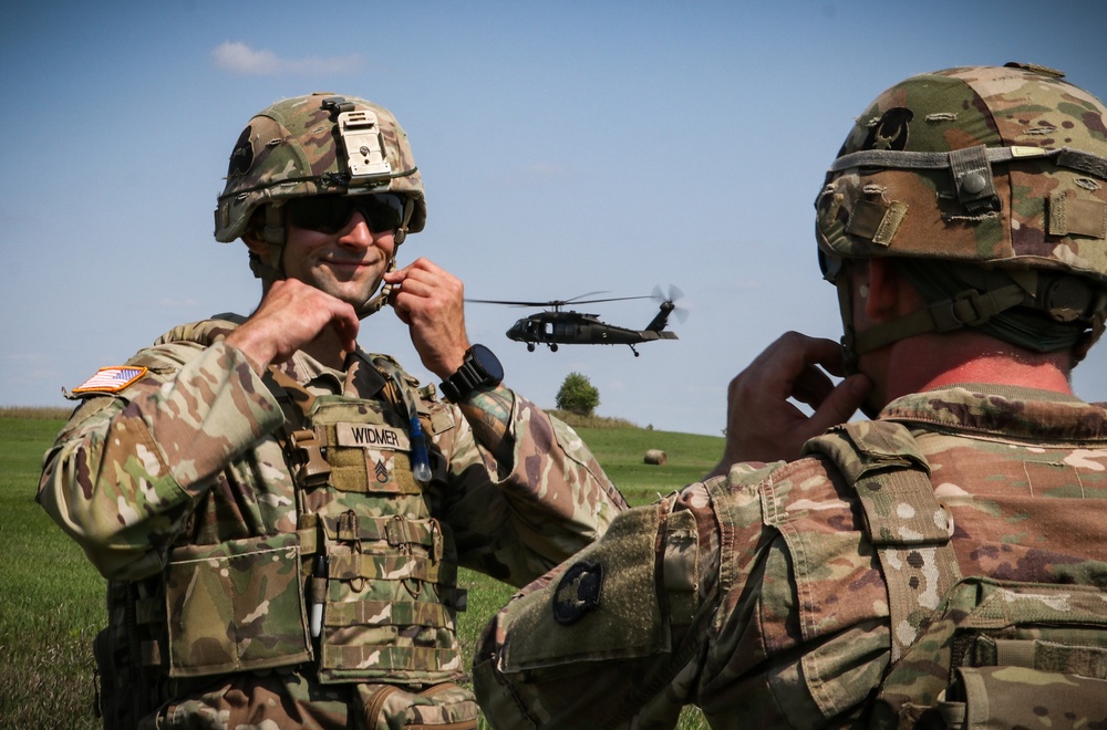 U.S. Soldiers conduct air drop, sling load operations during Pathfinder course at Camp Dodge