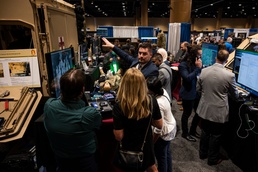 Exhibits open during MHSRS, VIPs visit USAMMDA booths