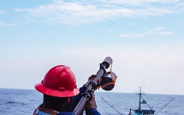 Coast Guard Cutter Stratton crew tows disabled vessel