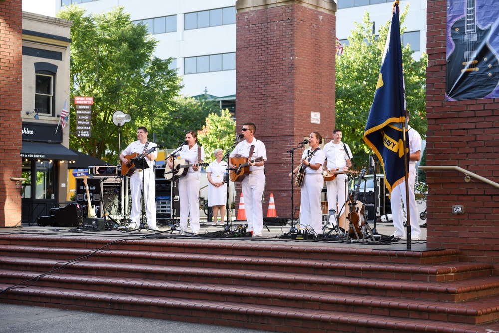 Country Current brings Navy pride to Knoxville