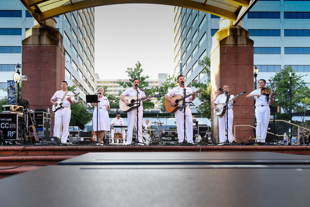 Country Current brings Navy pride to Knoxville