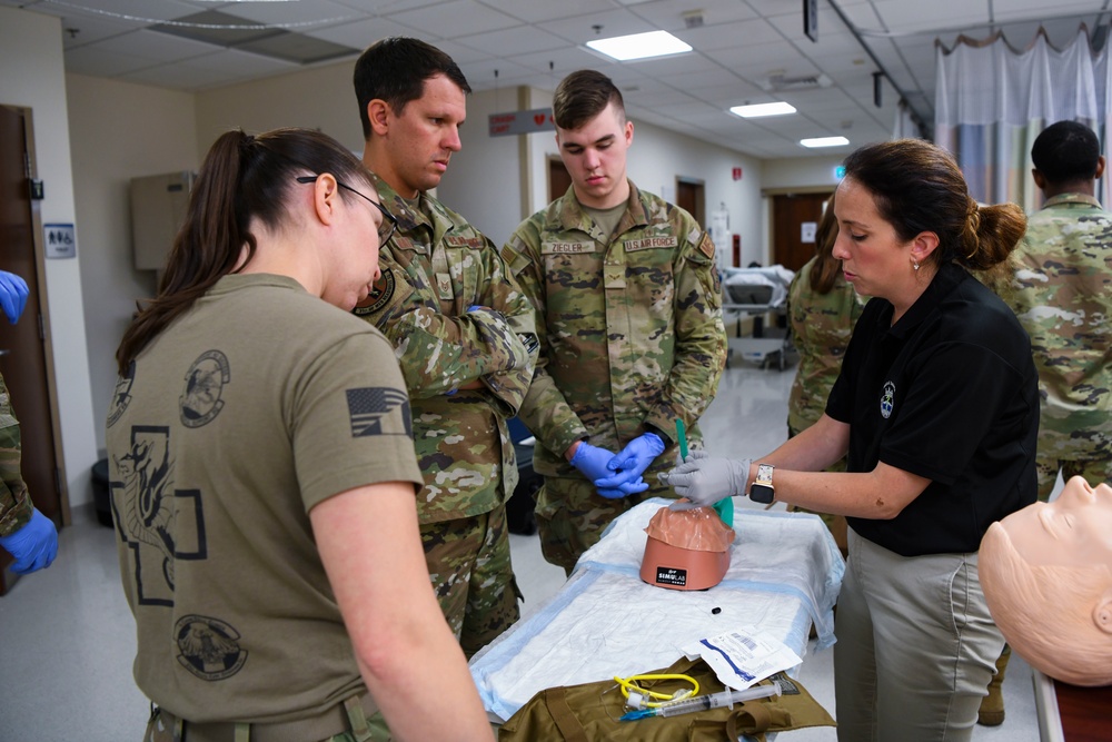 31st MDG hosts joint medical training with Army Garrison Bavaria instructors