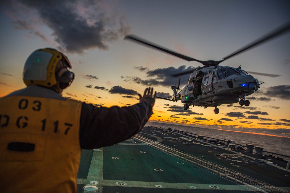 USS Paul Ignatius (DDG 117) Conducts Flight OPs with Royal Netherlands Navy