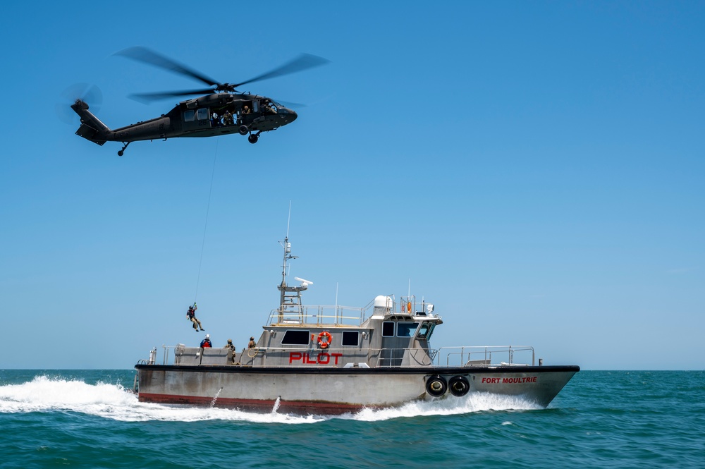 FBI conducts search and rescue training in Charleston Harbor