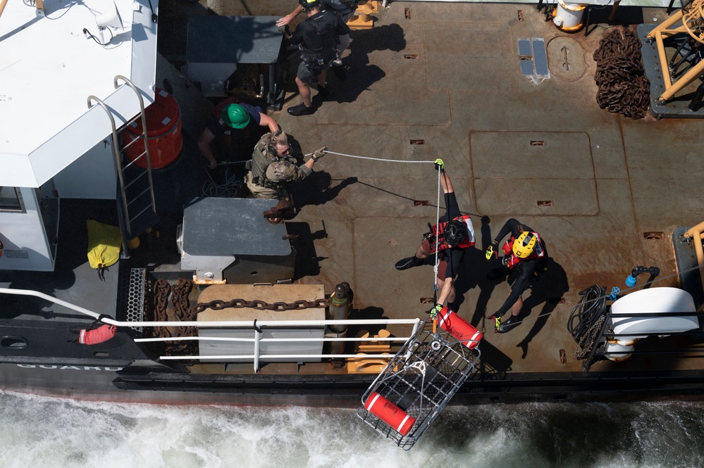 FBI conducts search and rescue training in Charleston Harbor