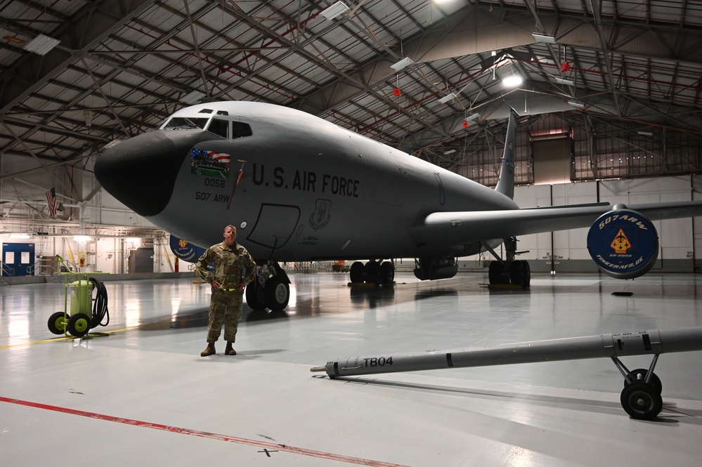 Maintenance airmen capitalize on KC-135 training opportunity