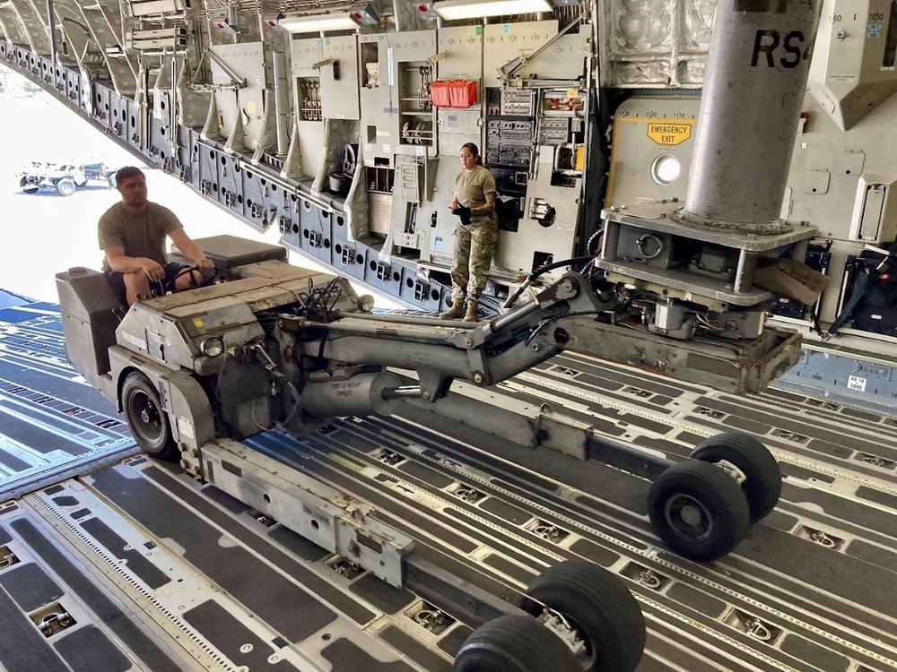 B-1s border the Arctic for Baked Alaskan; enhance ACE practices
