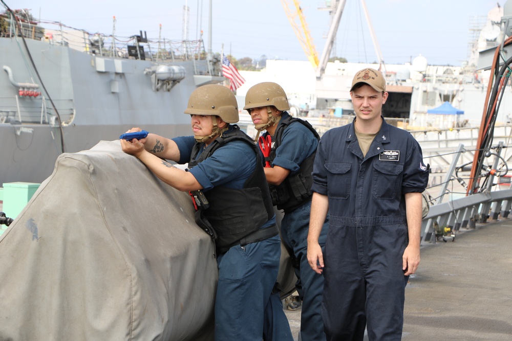 USS Paul Hamilton (DDG 60) Conducts Anti-Terrorism Drills