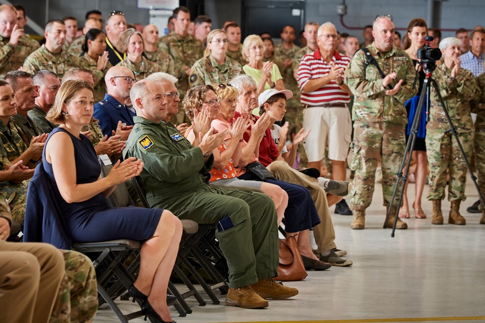 Maj. Gen. Pirak visits VTANG during Open House