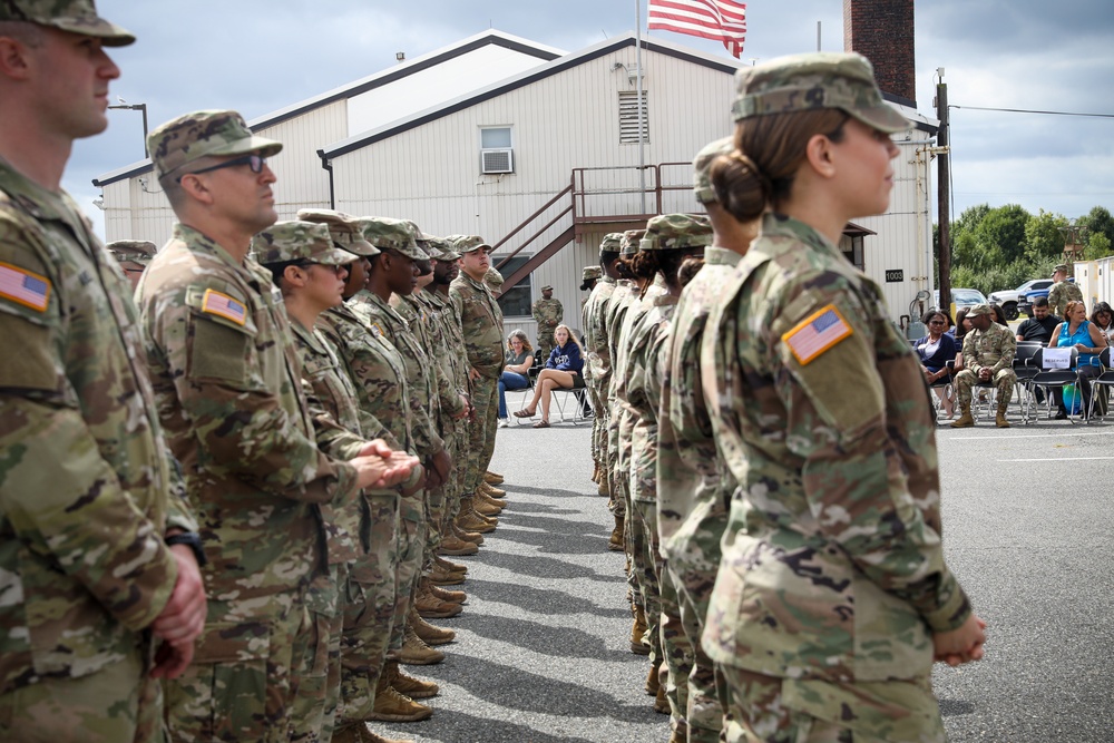 Alpha Company, 392nd Expeditionary Signal Battalion Deployment Ceremony