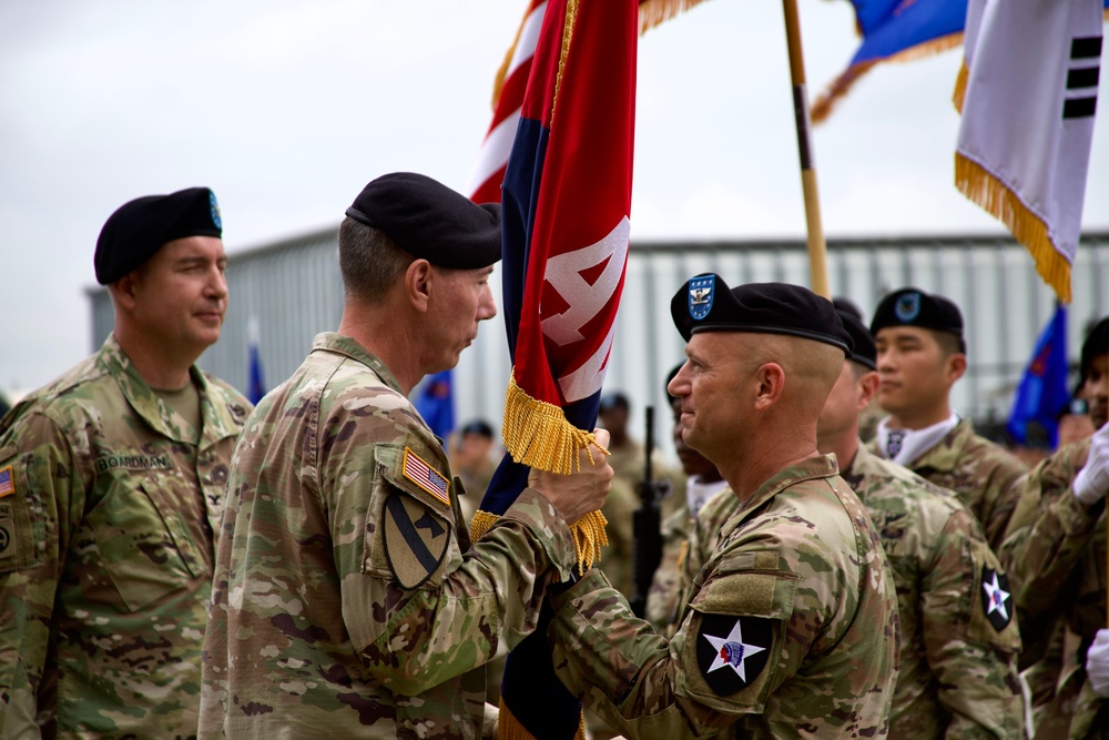 Col. Aaron Martin Changes Command with Col. Benjamin Boardman