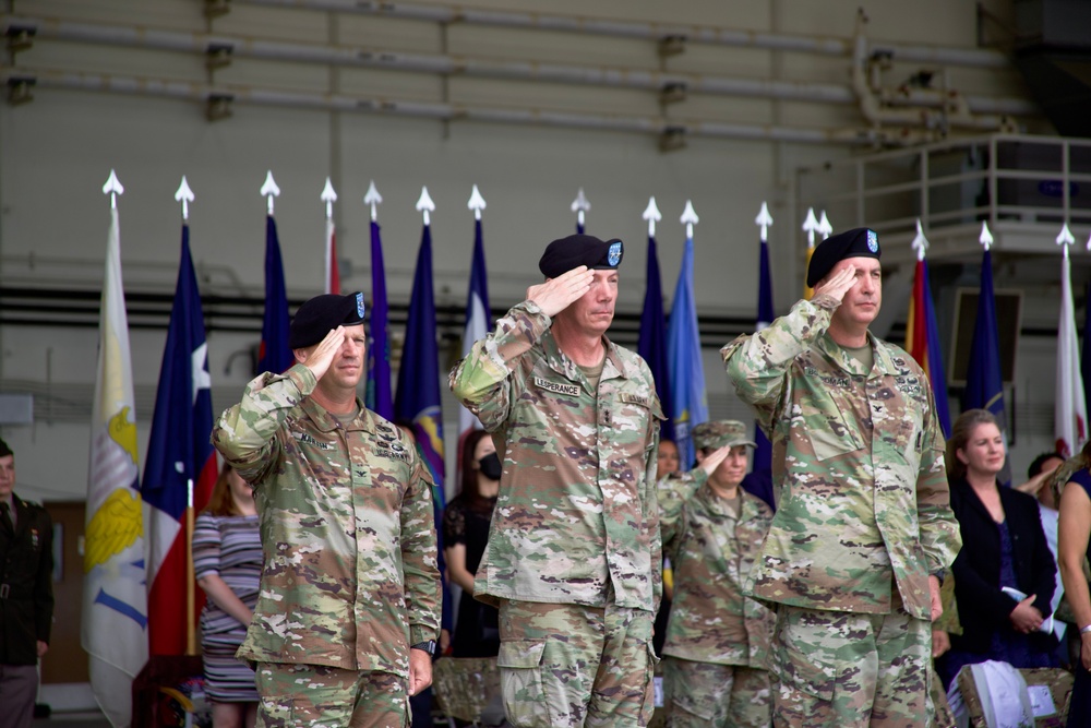 Col. Aaron Martin Changes Command with Col. Benjamin Boardman