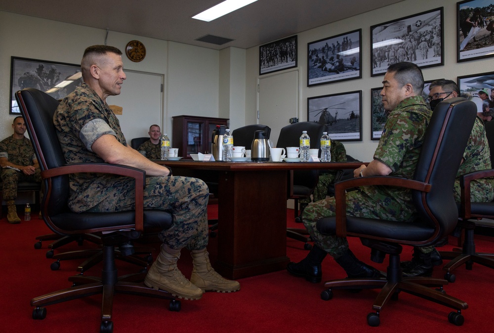 JGSDF Maj. Gen. Ryuji Toyota Visits III MEF Deputy Commanding General