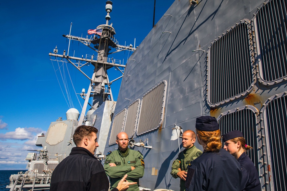 USS Paul Ignatius (DDG 117) PAXFER, Tour with Swedish Navy