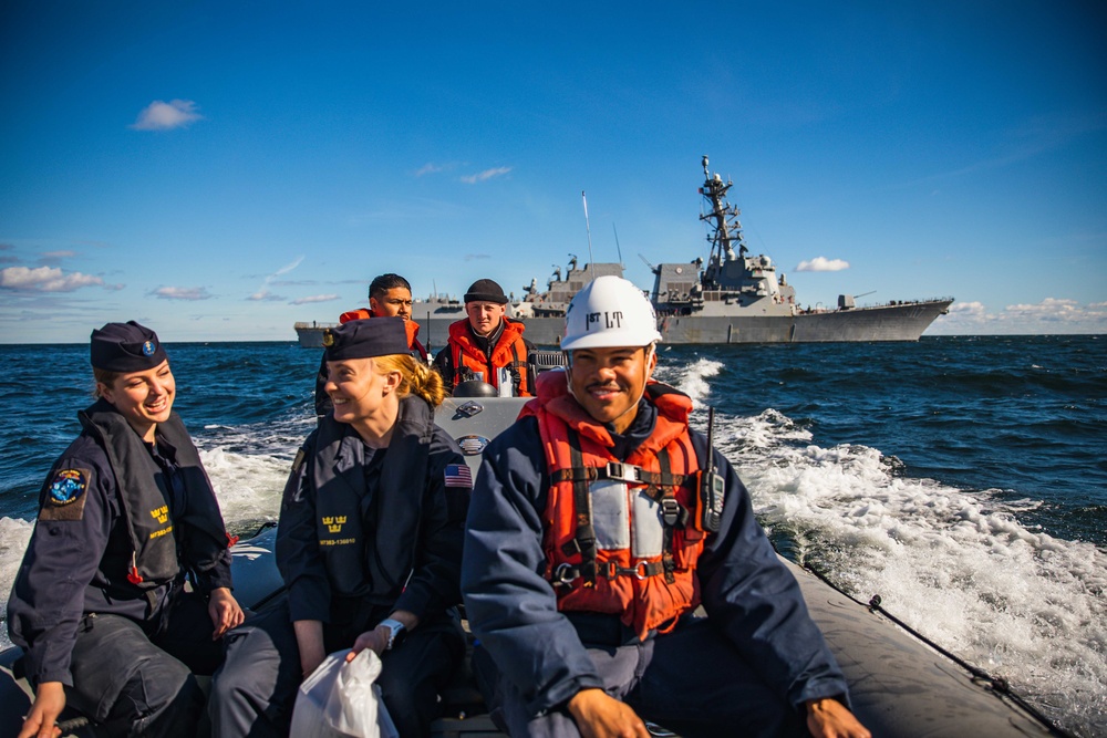 USS Paul Ignatius (DDG 117) PAXFER, Tour with Swedish Navy