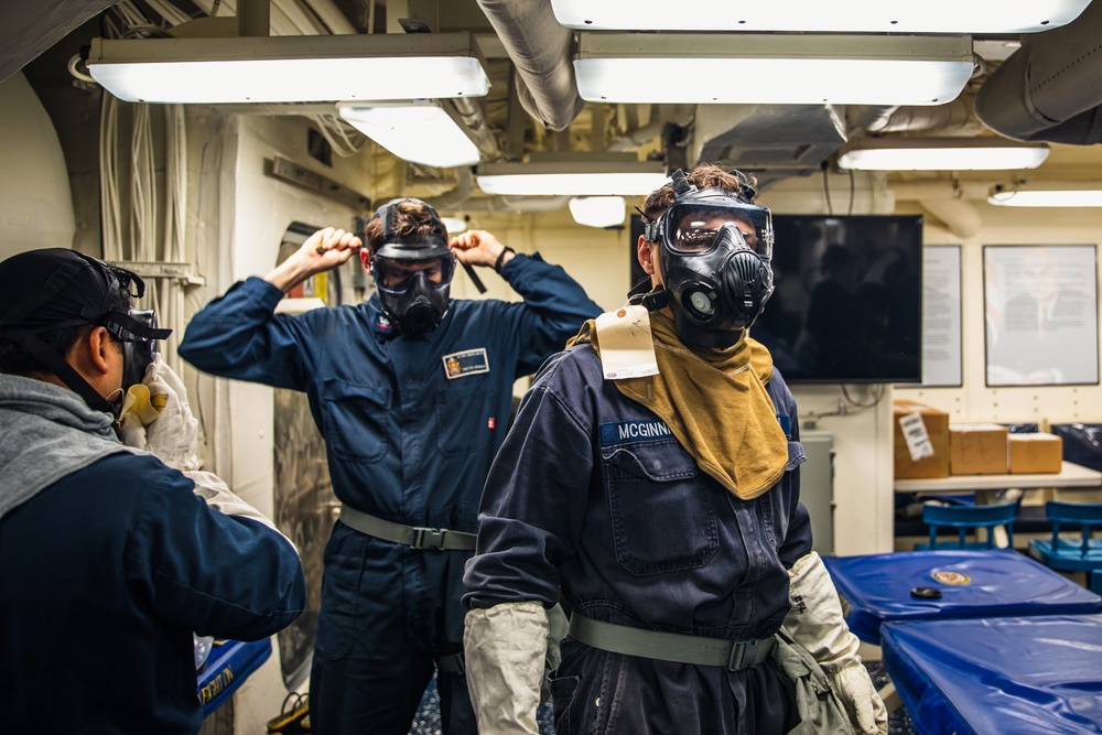 USS Paul Ignatius (DDG 117) Conducts General Quarters Drill