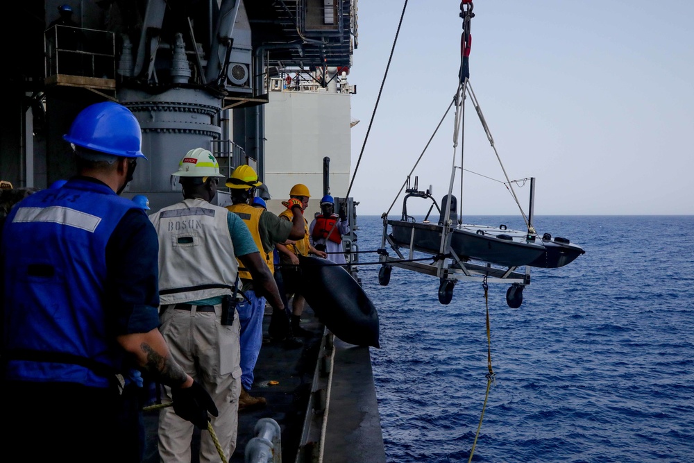 DVIDS - Images - USS Lewis B. Puller Operations At Sea [Image 4 Of 9]