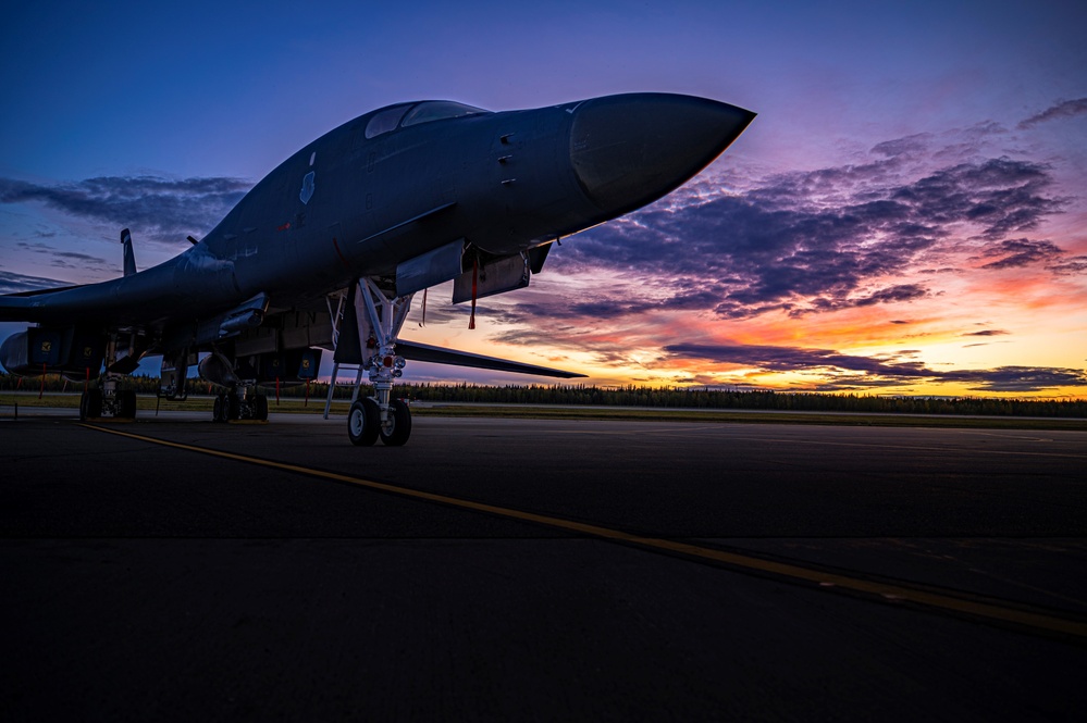B-1s border the Arctic for Baked Alaskan; enhance ACE practices