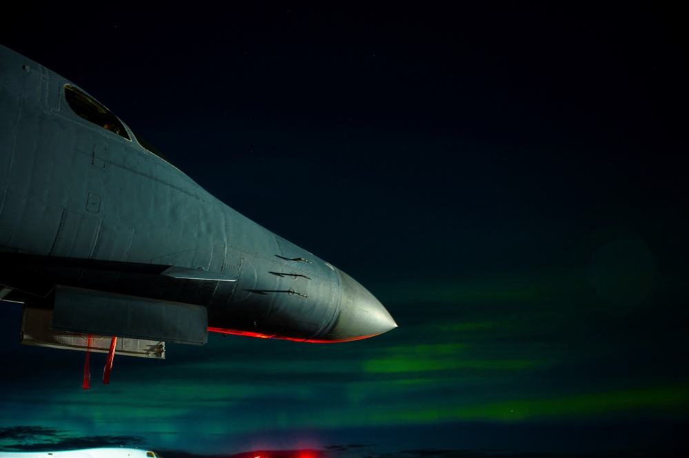 B-1s border the Arctic for Baked Alaskan; enhance ACE practices