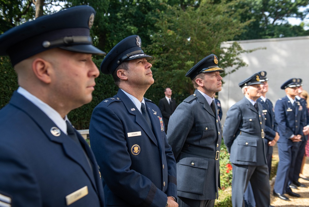 Maj. Gen. Andrew Gebara visits Cambridge American Cemetery