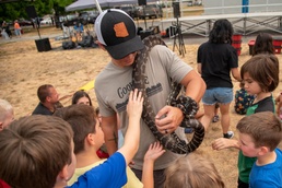 142nd Wing Celebrates “Family Day” at Portland Air National Guard Base