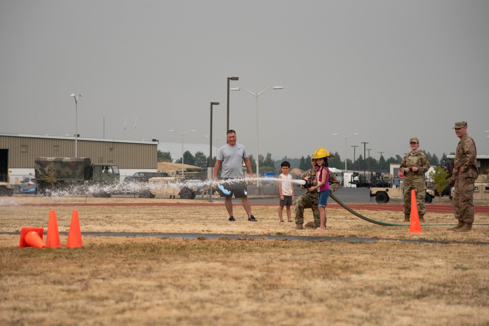 142nd Wing Celebrates “Family Day” at Portland Air National Guard Base