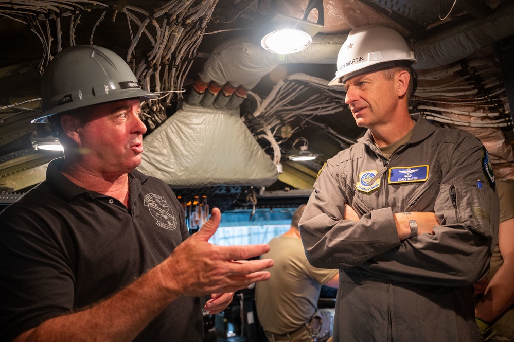 18th AF CC experiences Dover AFB mission