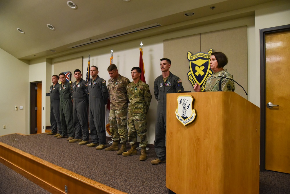 Maj. Gen. Sheryl Gordon Visits 117th Air Refueling Wing