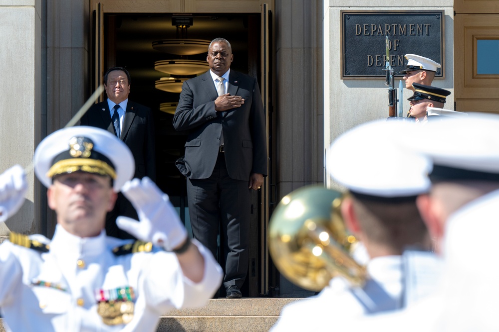 Secretary Austin Hosts Japanese Counterpart