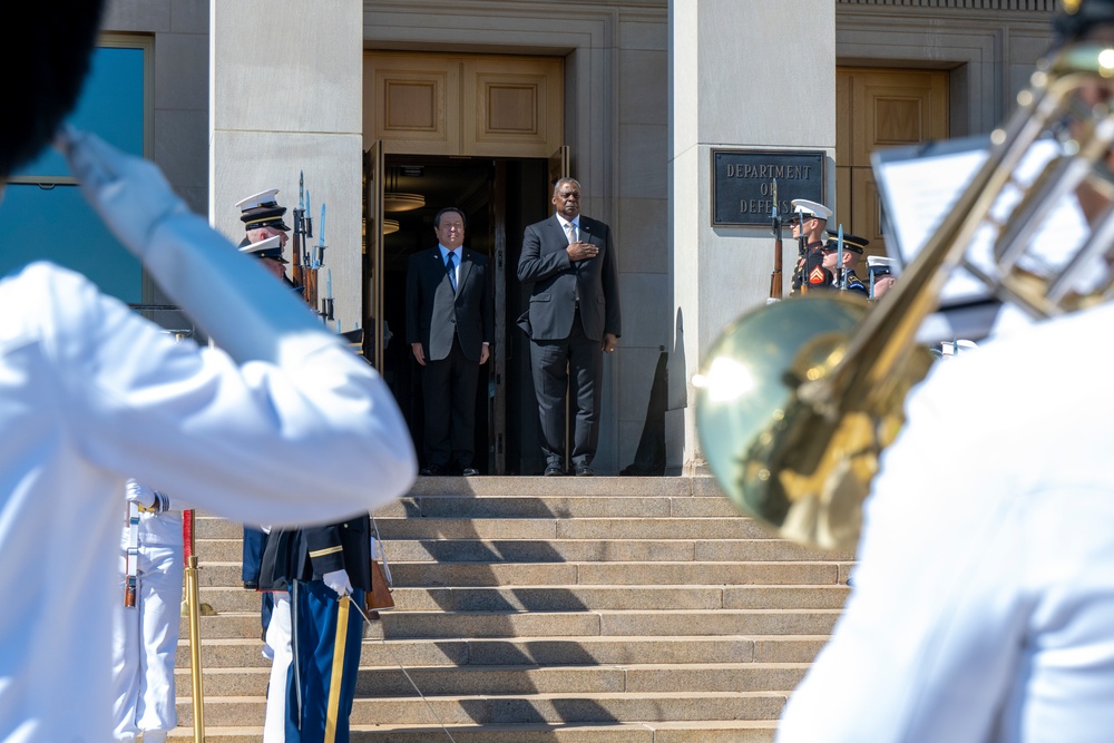 Secretary Austin Hosts Japanese Counterpart