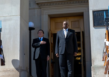 Secretary Austin Hosts Japanese Counterpart