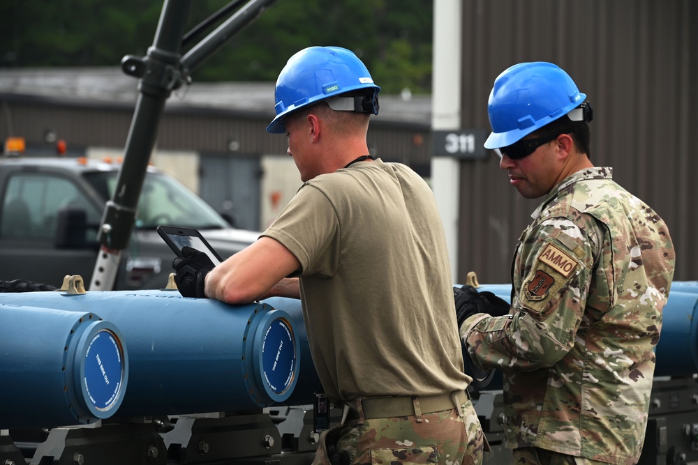 169th Maintenance Squadron Munitions Shop Conducts Bomb Assembly