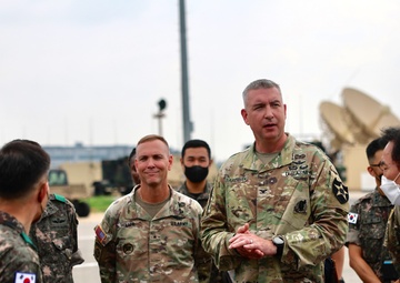 ROKA 5th Corps General Visits 2nd Combat Aviation Brigade