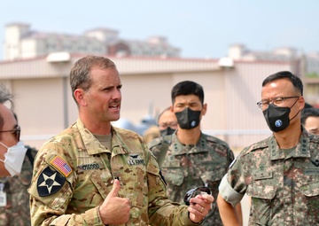 ROKA 5th Corps General Visits 2nd Combat Aviation Brigade