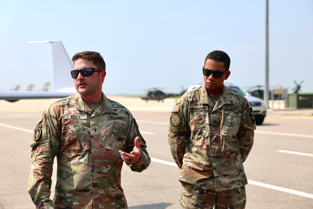 ROKA 2nd Operations Command General Visits 2nd Combat Aviation Brigade