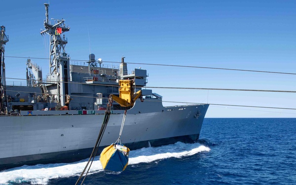 USS Truxtun (DDG 103) Performs Replenishment-at-Sea