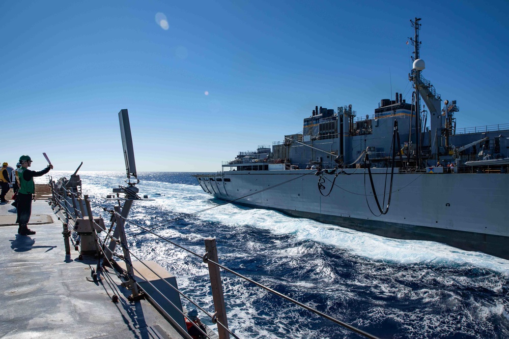 USS Truxtun (DDG 103) Performs Replenishment-at-Sea