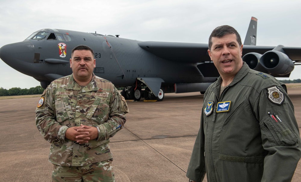 Eighth Air Force leadership visits RAF Fairford