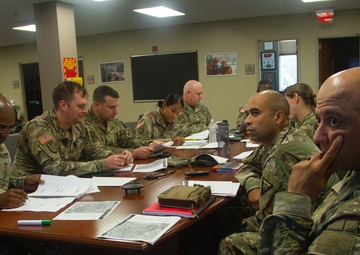 NY Guard personnel learn domestic ops planning from Northern Command team