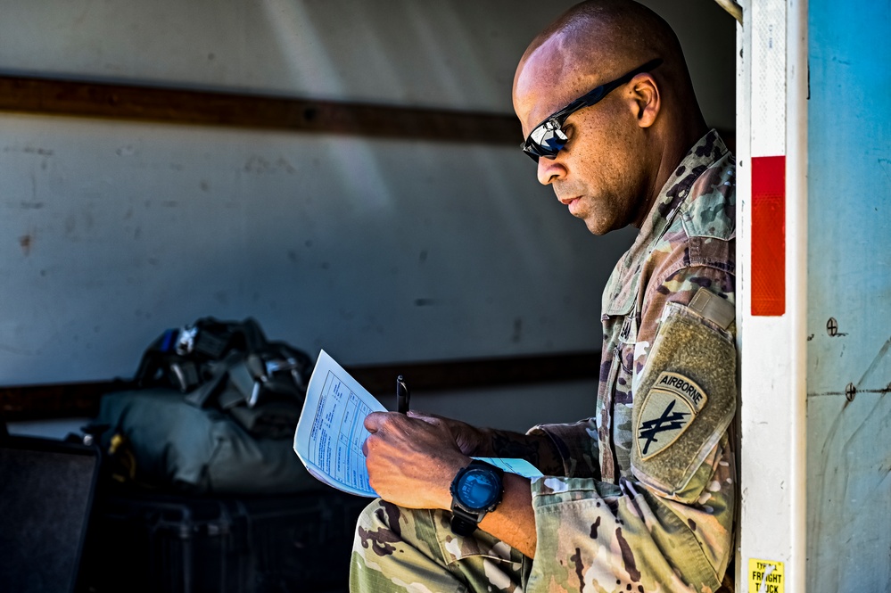 404th Civil Affairs Battalion conducts Airborne Ops