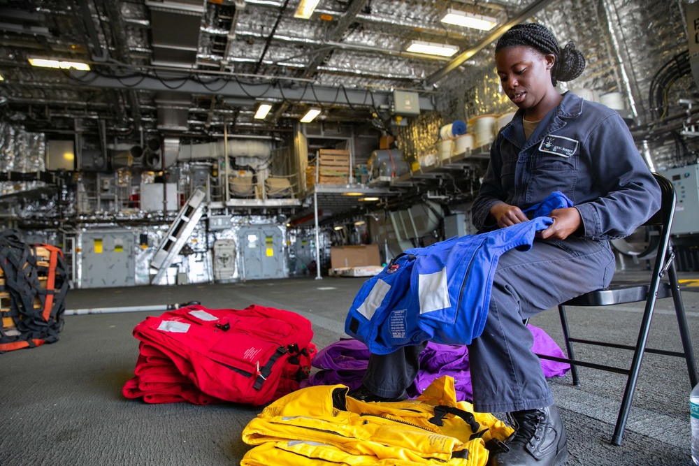 Sailors Conduct Daily Operations Aboard USS Minneapolis-Saint Paul